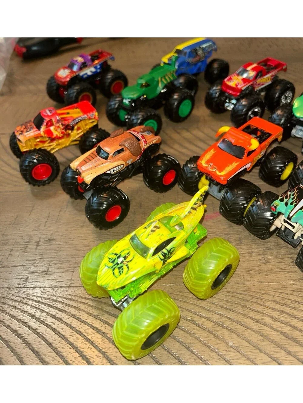 Hot Wheels Monster Trucks Lot of 11 Mixed Vehicles Shark Truck Grave Digger More